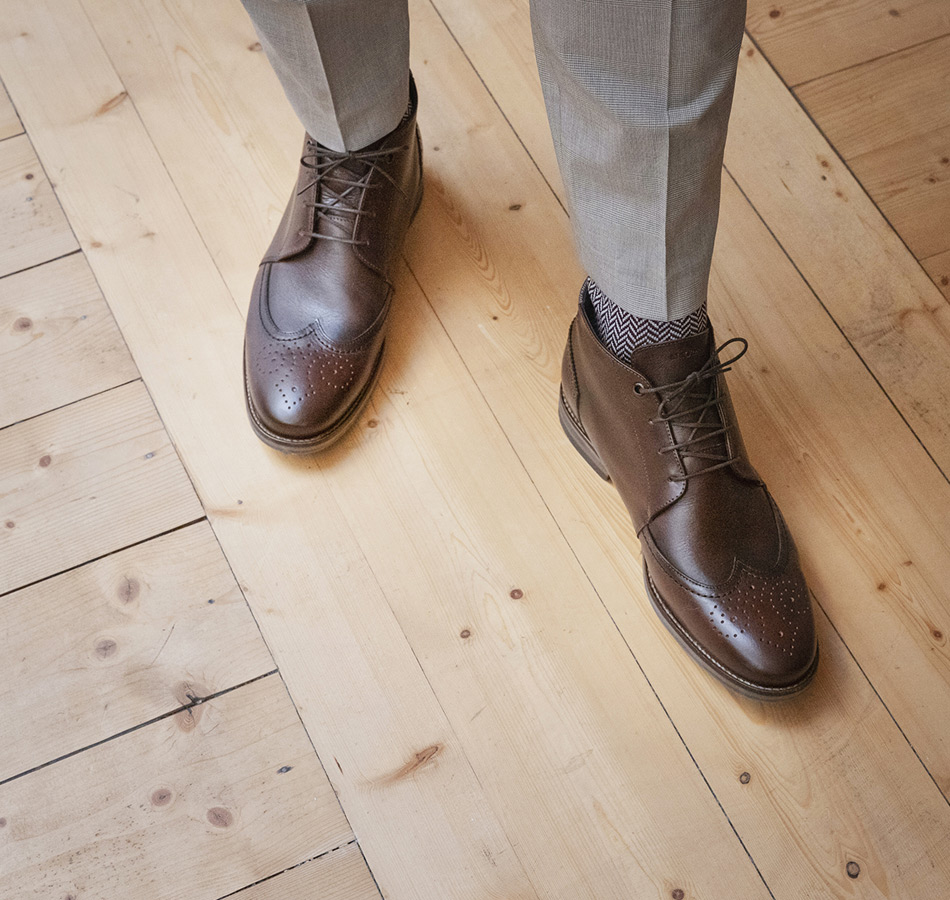 Comment entretenir ses chaussures en cuir velouté ? - Norbert Bottier